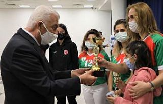 Atatürk Kupası kadınlar voleybol turnuvası sonuçlandı