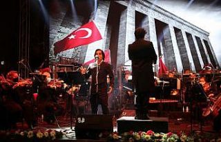 Atatürk, sevdiği şarkılarla anıldı