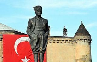 Atatürk’ün ebediyete irtihalinin 82.yıl dönümü