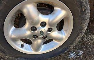 Avcılara yolda çivi tuzağı