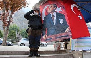 Ayakkabı boyacısından gözyaşları içinde saygı...