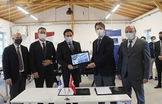 Ayvalıklı öğrencilere 224 adet bilgisayar