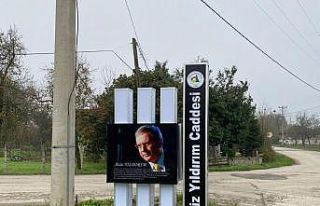 Aziz Yıldırım Caddesi’nin tabelaları konuldu
