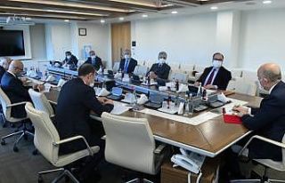 Bakan Karaismailoğlu, TÖSHİD heyeti ile bir araya...