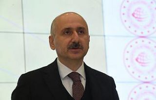 Bakan Karaismailoğlu’ndan Türk Bayraklı bir ticaret...