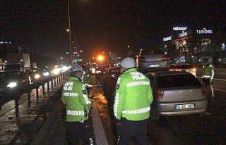 Basın Ekspres yolunda zincirleme kaza: 1’i ağır...