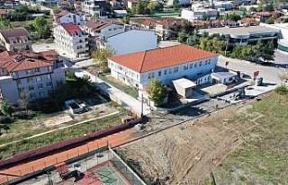 Başiskele’de parke yol çalışmaları devam ediyor