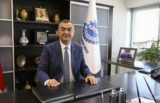 Başkan Büyüksimitci’den Öğretmenler Günü...