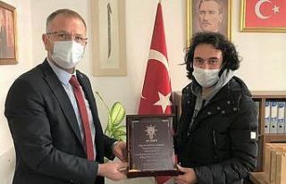 Başkan Ceyhun’dan Türkel’e teşekkür plaketi