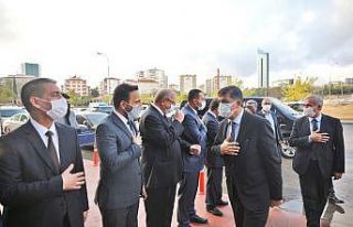 Başkan Fadıloğlu’ndan Ak Parti’ye "hayırlı...