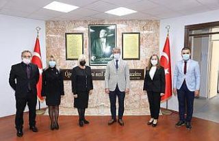 Başkan Oktay, öğretmenleri unutmadı