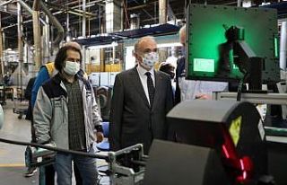 Başkan Özlü Standart Profil fabrikasında incelemelerde...