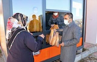 Başkan Say, halk ekmek satışını yerinde inceledi
