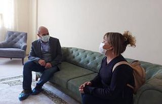 Başkan Soyer, Uzundere’deki konutlara yerleşen...