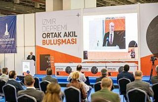 Başkan Tunç Soyer, İzmir Depremi Ortak Akıl Buluşmasında...