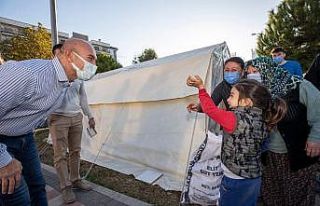 Başkan Tunç Soyer’den depremzedelere: "Hep...