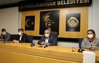 Başkan Zeybek’ten mahalle muhtarlarına korona...