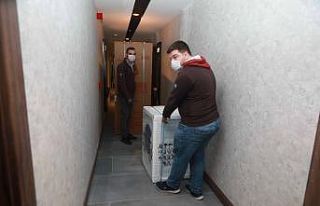 Bayraklı’da 88 depremzede ailenin beyaz eşya ihtiyaçları...