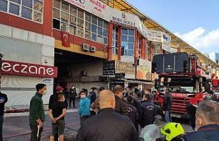 Bayrampaşa Kuru Gıda Hali’nde korkutan yangın