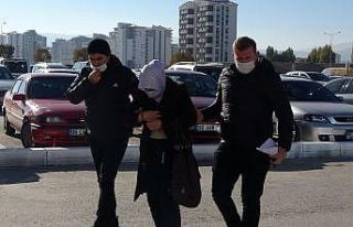 Bebeği ölüme terk eden kadının 2 çocuk annesi...