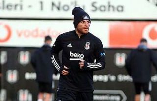 Beşiktaş’ta Gökhan Töre Fenerbahçe derbisinde...