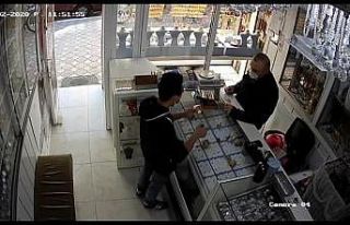 Biber gazlı soygun kamerada