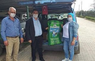 Bigalı çiftçilere, İtalyan çim tohumu dağıtıldı