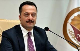 Bilecik’te cadde, park ve bahçelerde sigara içmek...