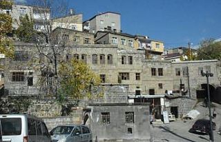 Bitlis’te ‘Sokak Sağlıklaştırma’ projesinde...