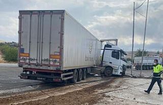 Börgenek virajında yine kaza meydana geldi