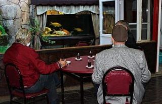 Böyle bir kahvehane görülmedi