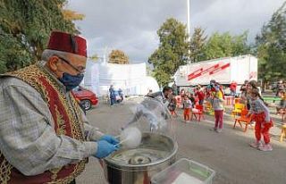 Buca Belediyesinden çadır kentin miniklerine hafta...