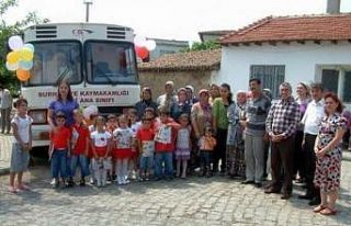 Burhaniye’de Gezici Ana Sınıfı olan otobüs çürümeye...