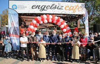 Büyükşehir Belediyesi Engelsiz Kafe hizmete girdi