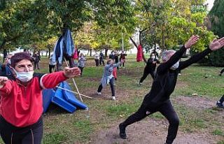 Büyükşehir’den fiziksel mesafeli sabah sporu