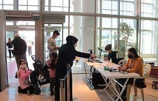 Çadır alanlarında büyük beden ve kışlık kıyafet...