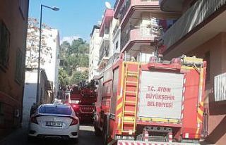 Çatıda yakılan kablo mahalleyi ayağa kaldırdı