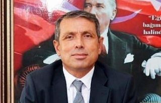 Çelebi: “Öğretmenler günü buruk kutlanıyor”
