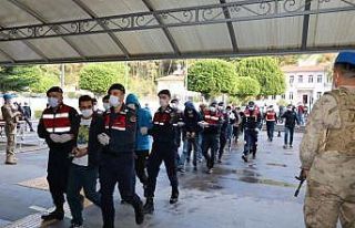 Çelik Kafes operasyonunda yakalanan şüpheliler...