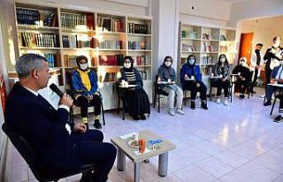Çınar, gençlerin taleplerini dinledi