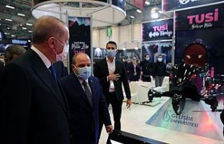 Cumhurbaşkanı Erdoğan, uçan araba TUSİ’yi inceledi