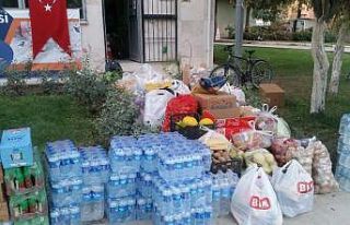 Denizli’de mahalle muhtarı vatandaşlarla deprem...