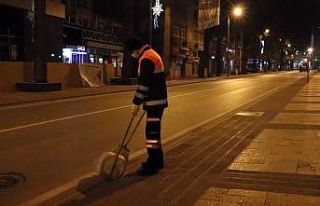 Denizli’de vatandaşlar sokağa çıkma kısıtlamasına...