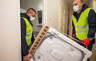 Depremzedelere beyaz eşya desteği sürüyor