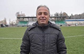 Develispor Teknik Direktörü Ahmet İzgi: “Oyalamaktan...