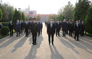 Diyarbakır Atatürk’ü andı