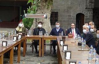 ‘Diyarbekirli Divan sahibi şairler ve edebi muhitler...