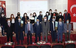 DPÜ Güzel Sanatlar Fakültesinde Yükseltme Töreni