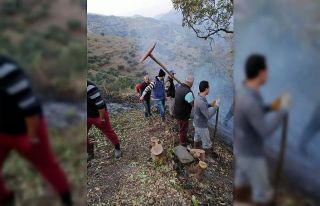 Dumanı gören dağa koştu, yangın kısa sürede...