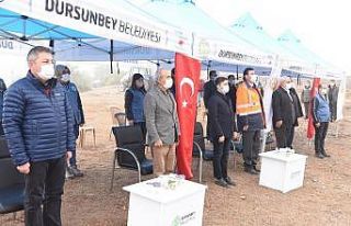 Dursunbey’de Yüzlerce Fidan Toprakla Buluştu